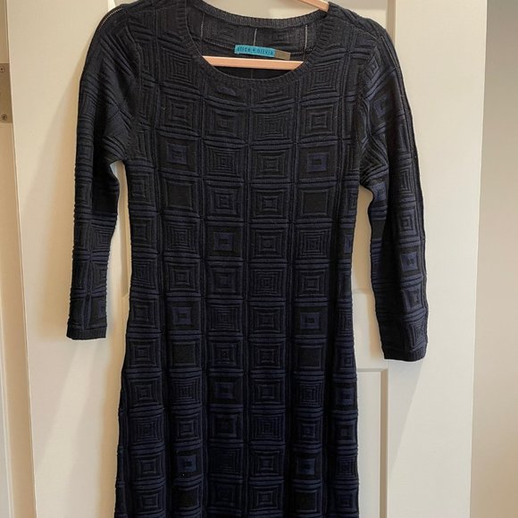 Alice + Olivia Dresses & Skirts - ALICE & OLIVIA Geometric Pattern Navy and Black Knit Dress